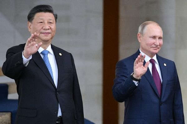 Китайская Sinopec останавливает проекты в России из-за санкций